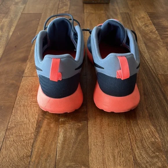Nike Roshe Run **Rare Color** - Picture 5 of 7